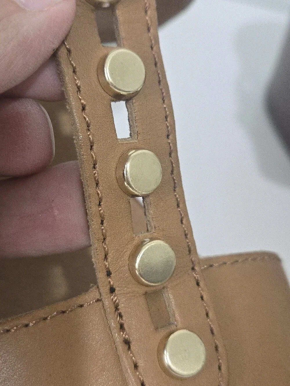 White Mountain strap leather